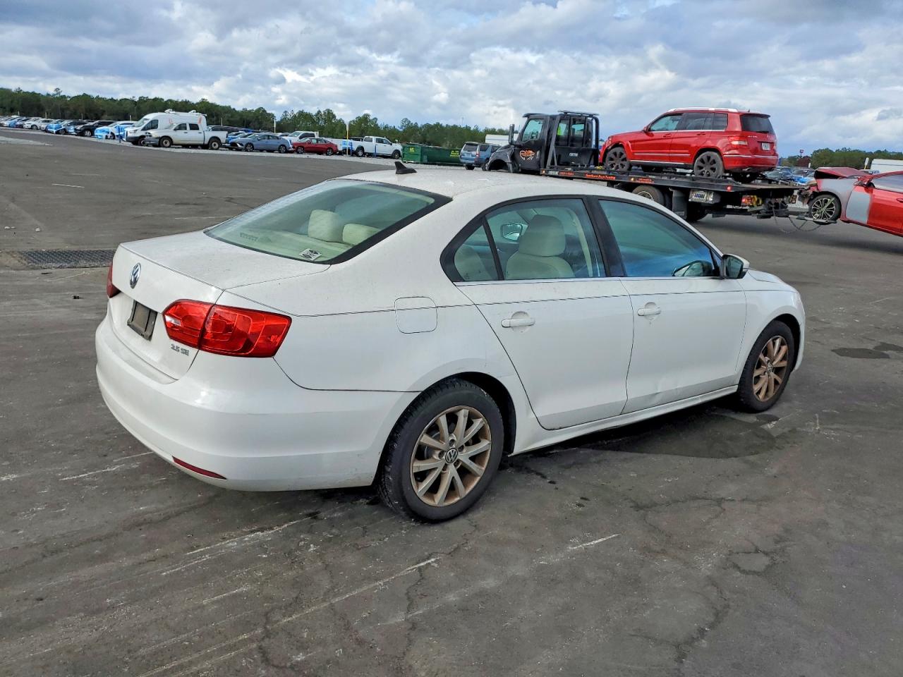 2013 VOLKSWAGEN JETTA SE photo 5