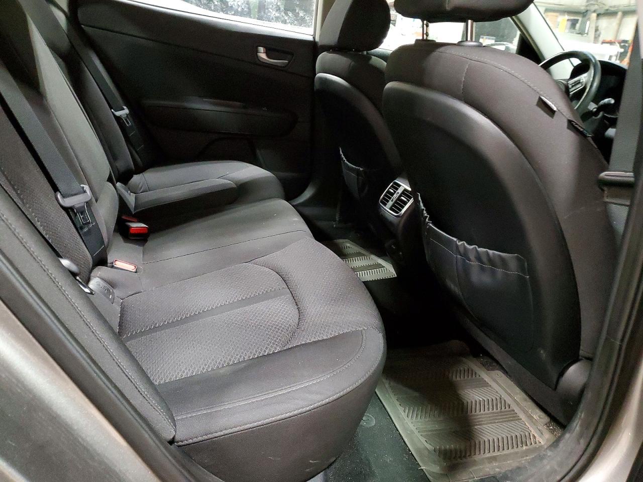 2016 KIA OPTIMA LX photo 10