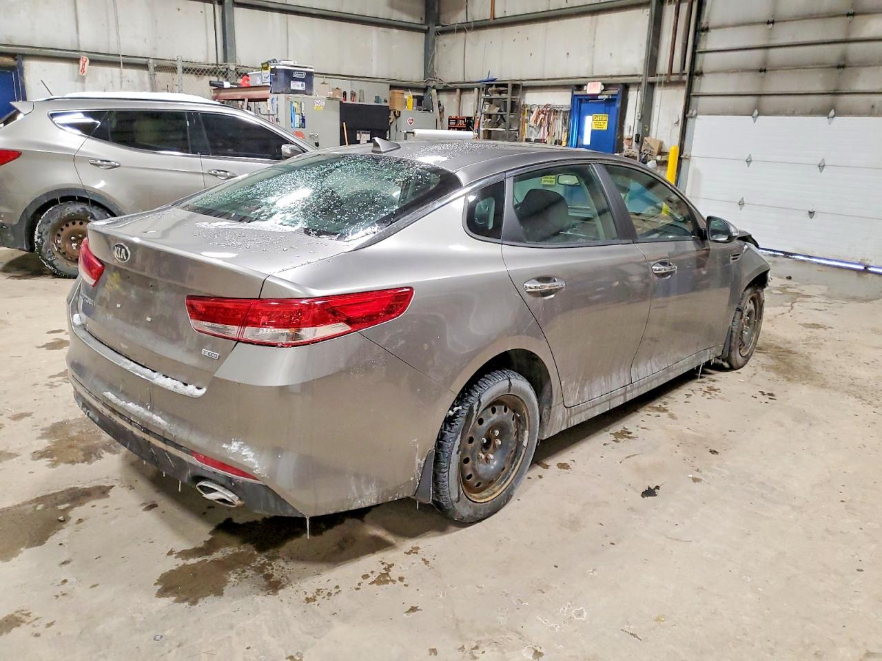 2016 KIA OPTIMA LX photo 3