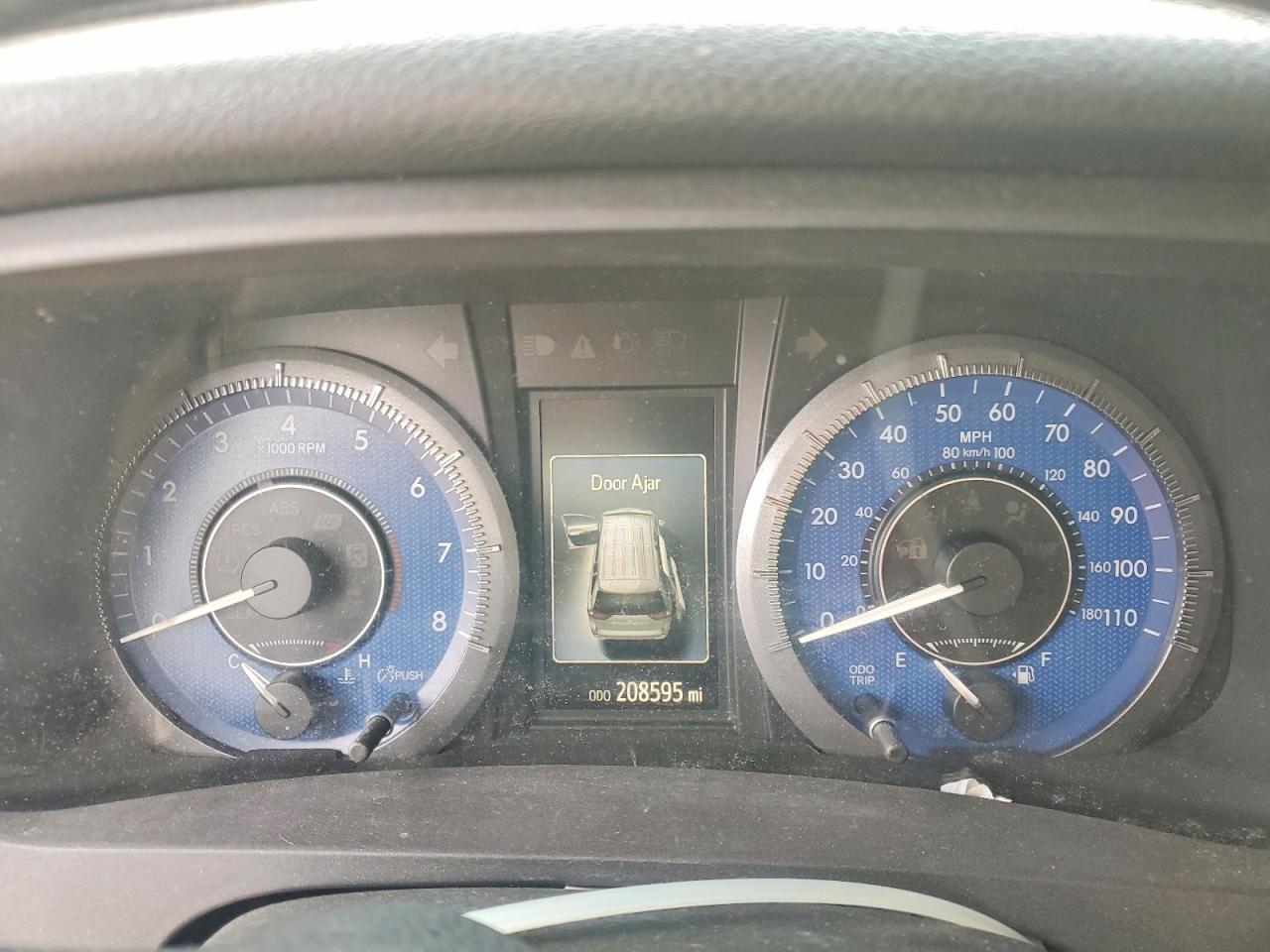 2015 TOYOTA SIENNA XLE photo 17