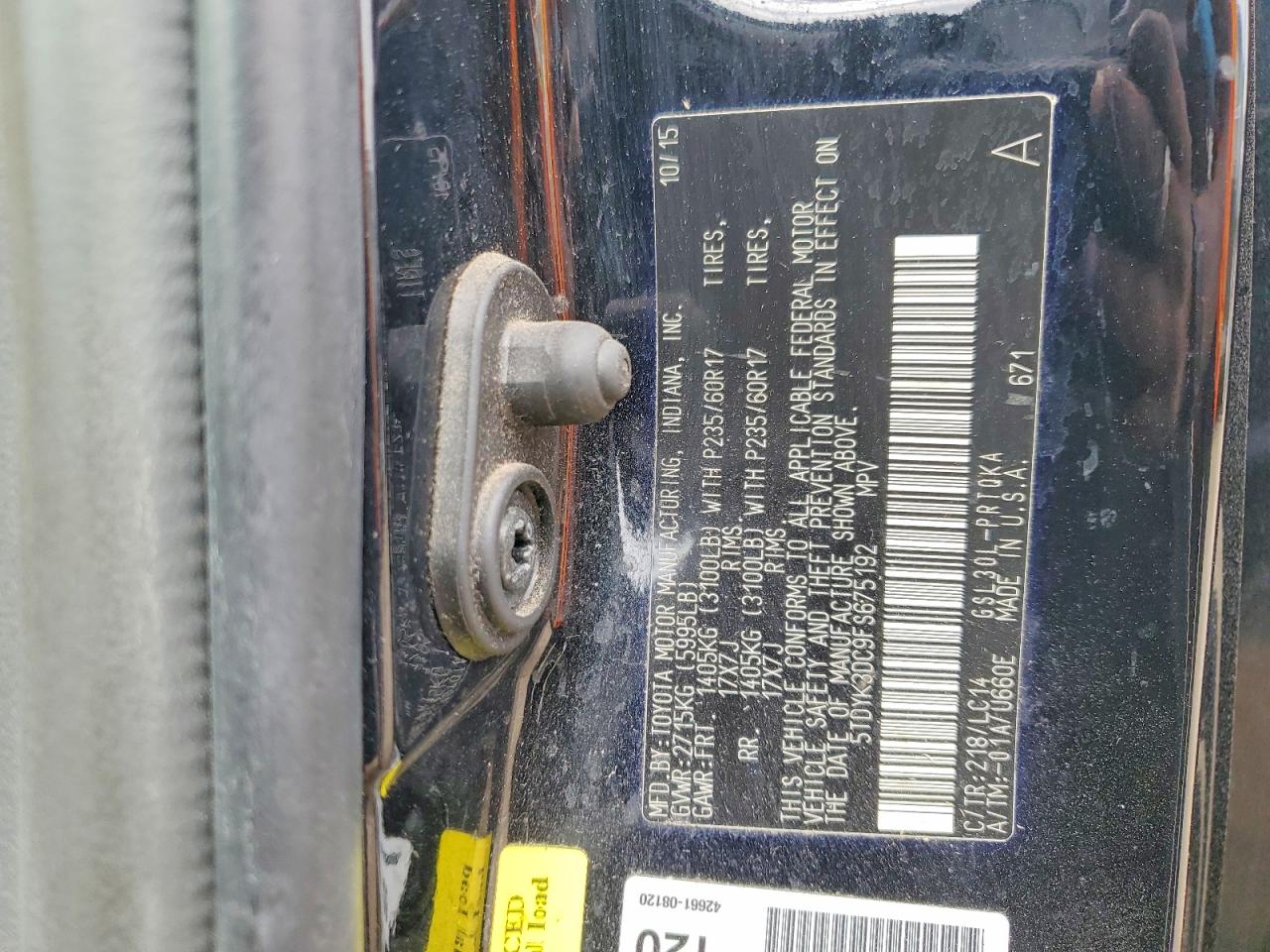 2015 TOYOTA SIENNA XLE photo 25