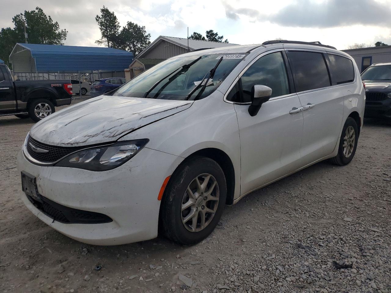 2021 CHRYSLER VOYAGER