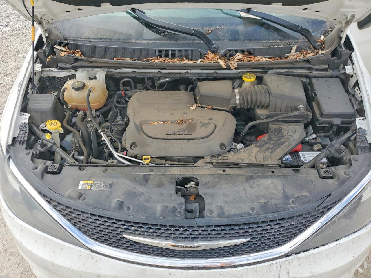 2021 CHRYSLER VOYAGER LXI photo 12