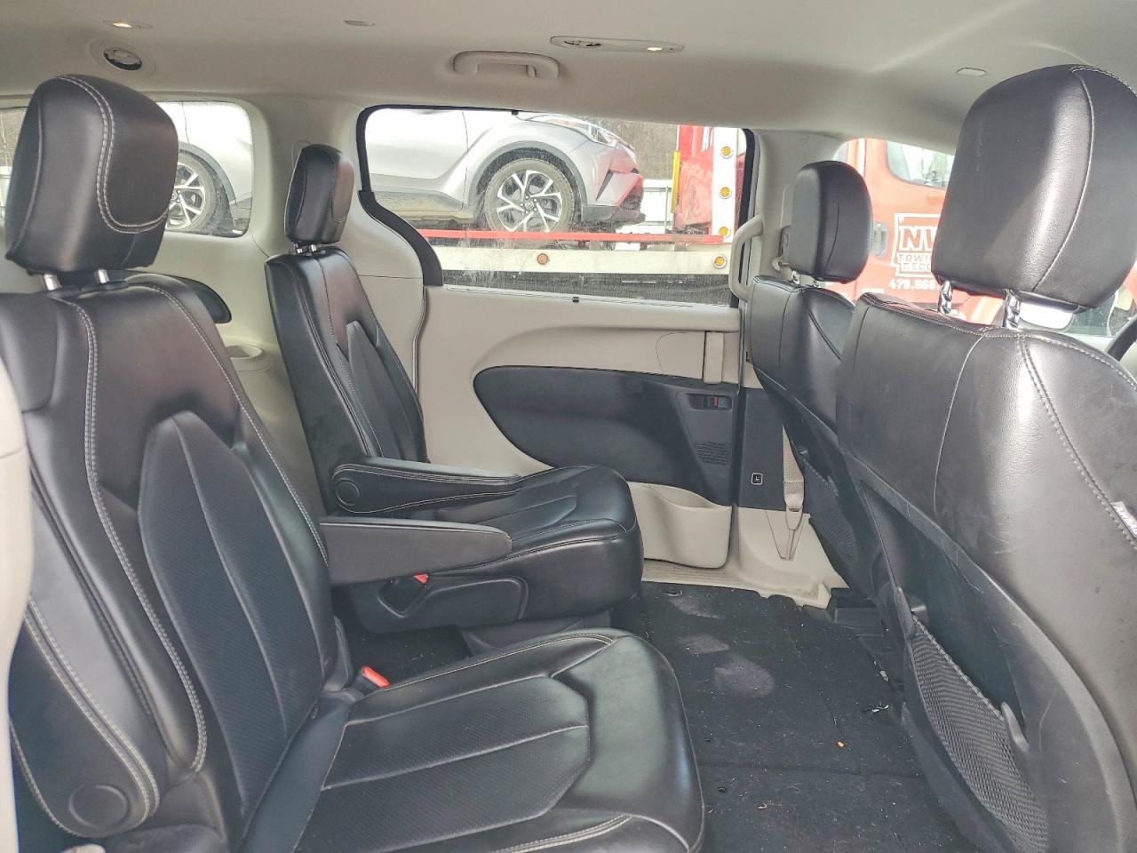 2021 CHRYSLER VOYAGER LXI photo 11