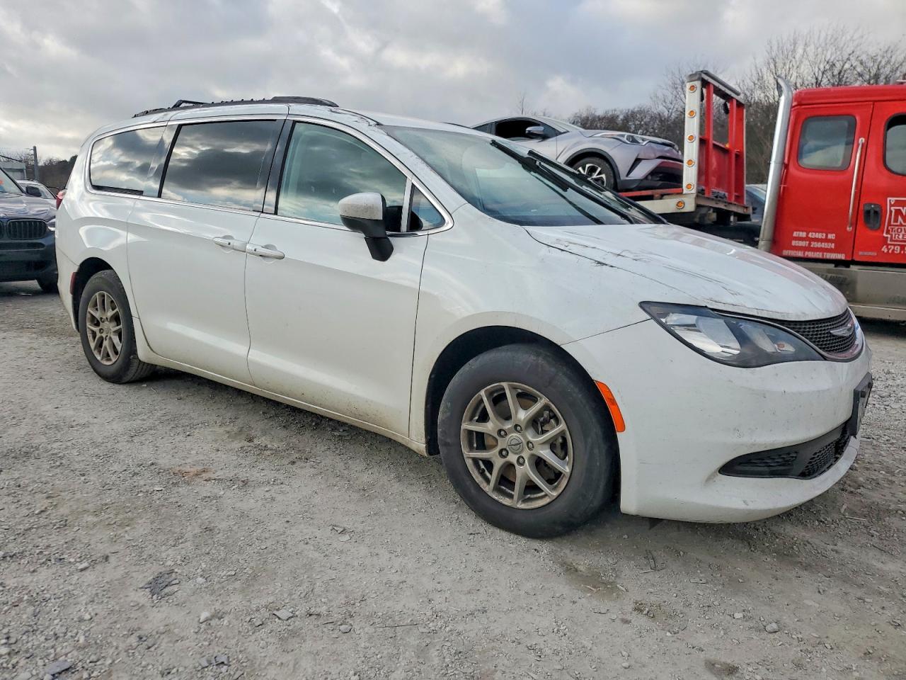 2021 CHRYSLER VOYAGER LXI photo 4