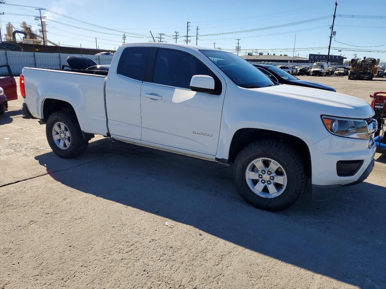 2019 CHEVROLET COLORADO photo 7