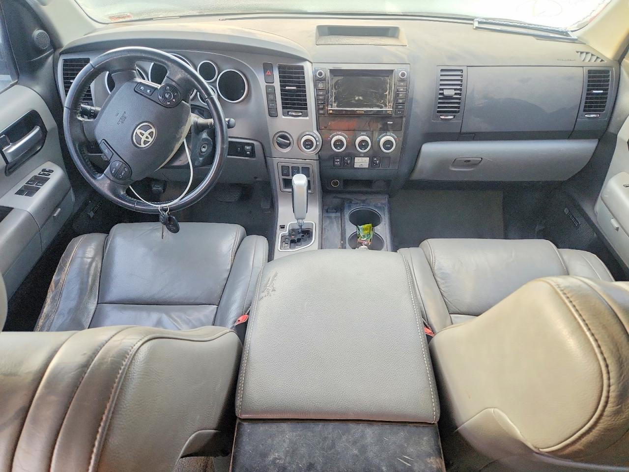 2010 TOYOTA SEQUOIA LIMITED photo 15