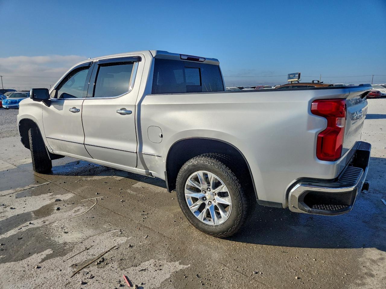 2021 CHEVROLET SILVERADO K1500 LTZ photo 2