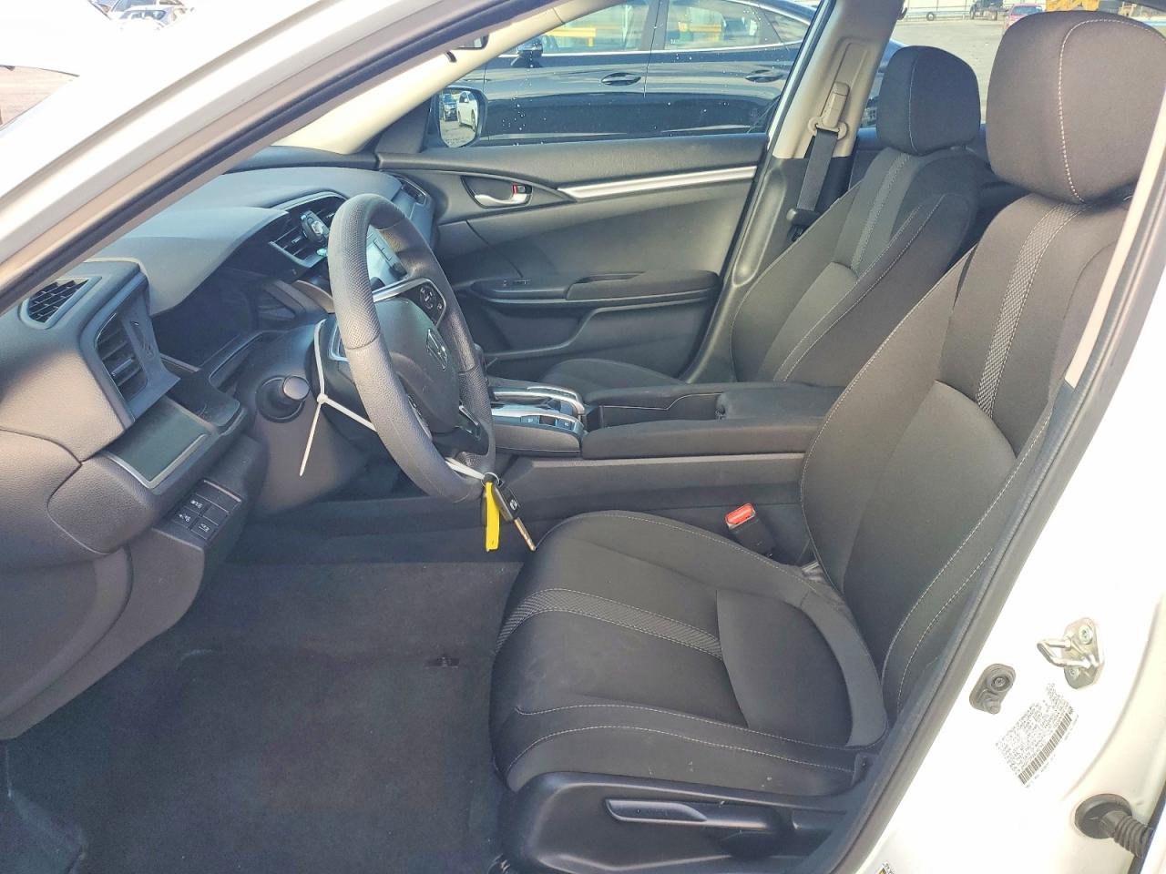 2020 HONDA CIVIC LX photo 7
