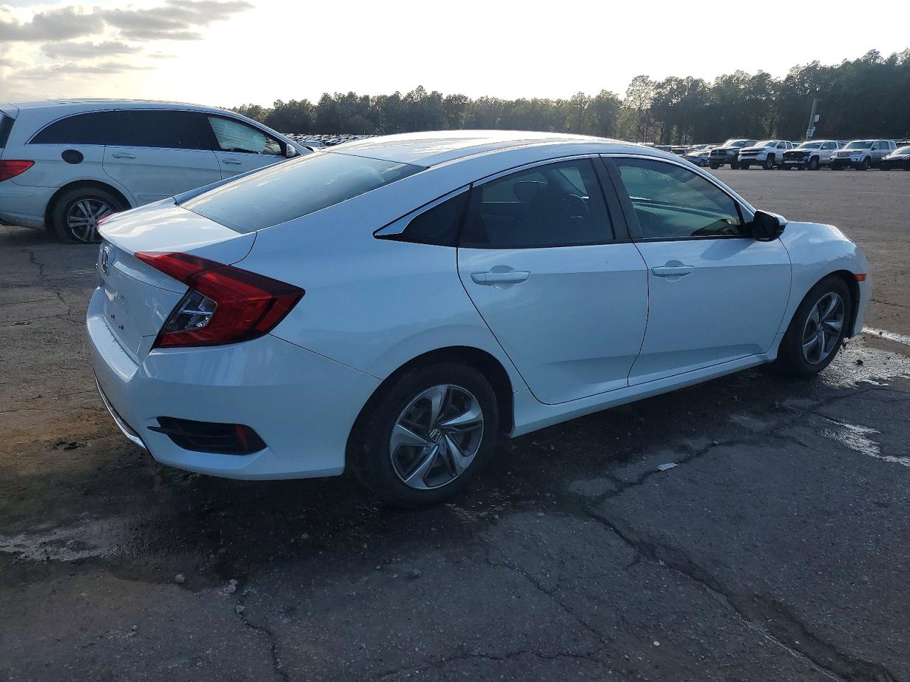 2020 HONDA CIVIC LX photo 3
