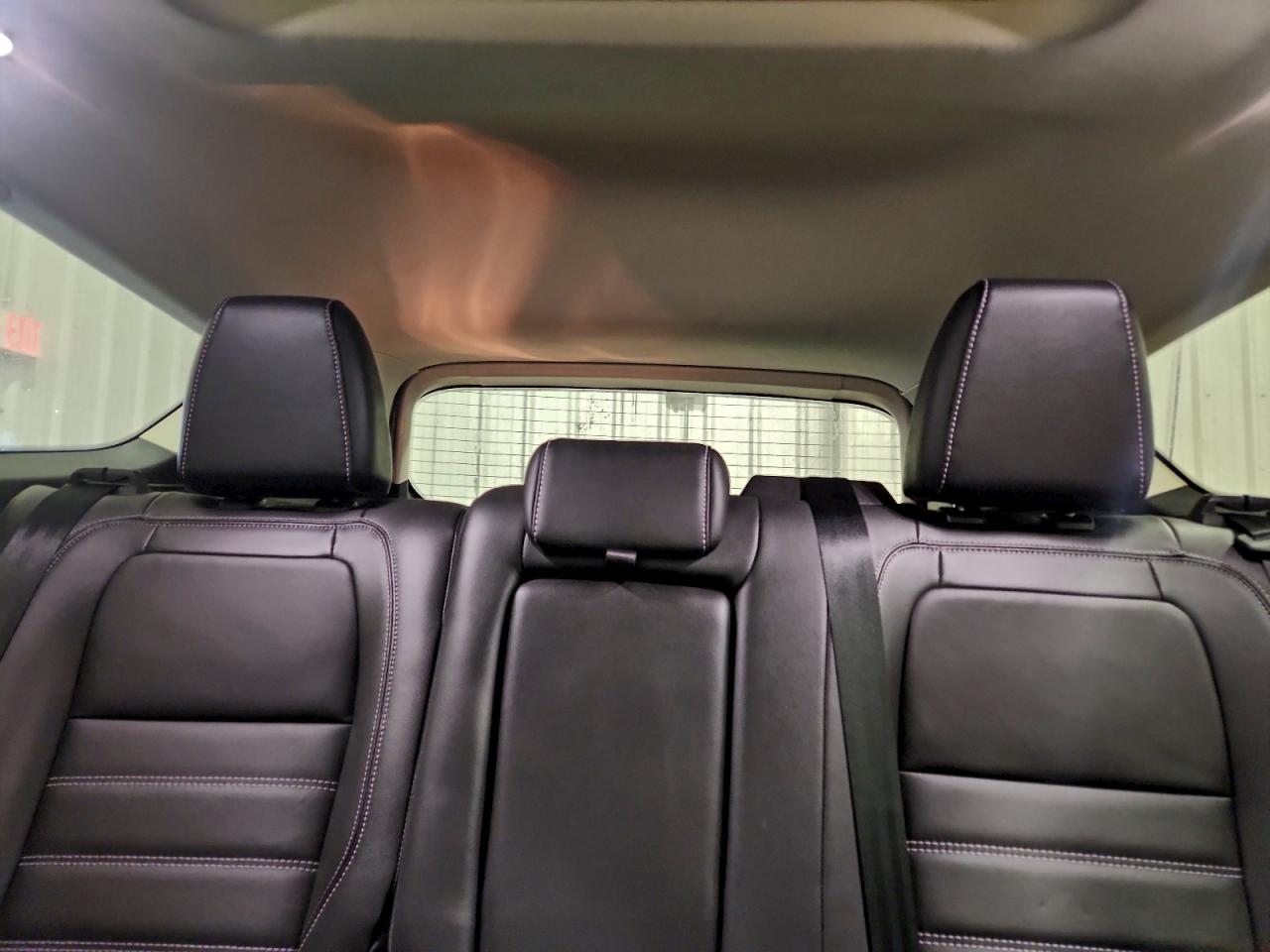 2018 FORD ESCAPE SEL photo 19