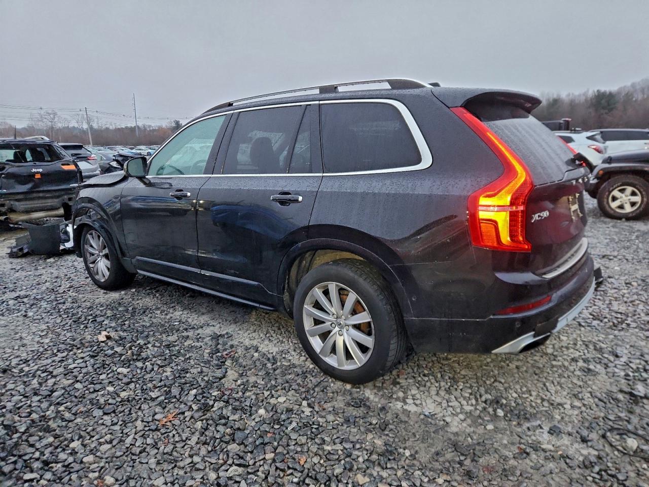 2016 VOLVO XC90 T6 photo 3