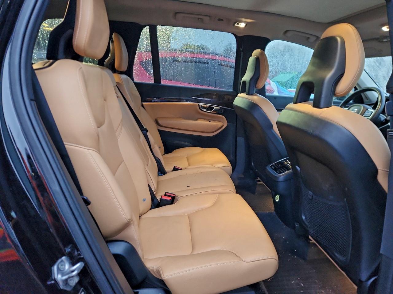 2016 VOLVO XC90 T6 photo 21