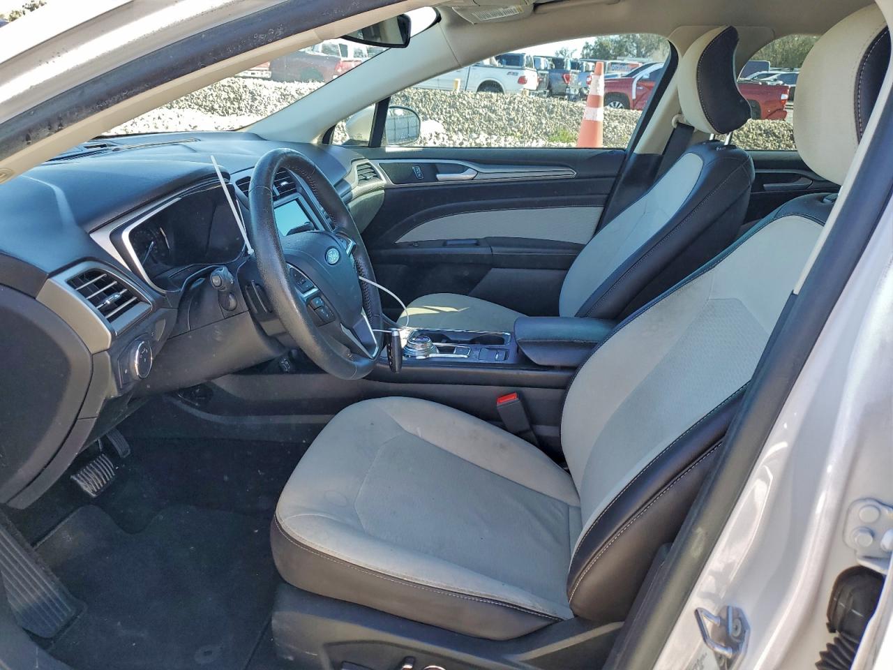 2019 FORD FUSION SE photo 7