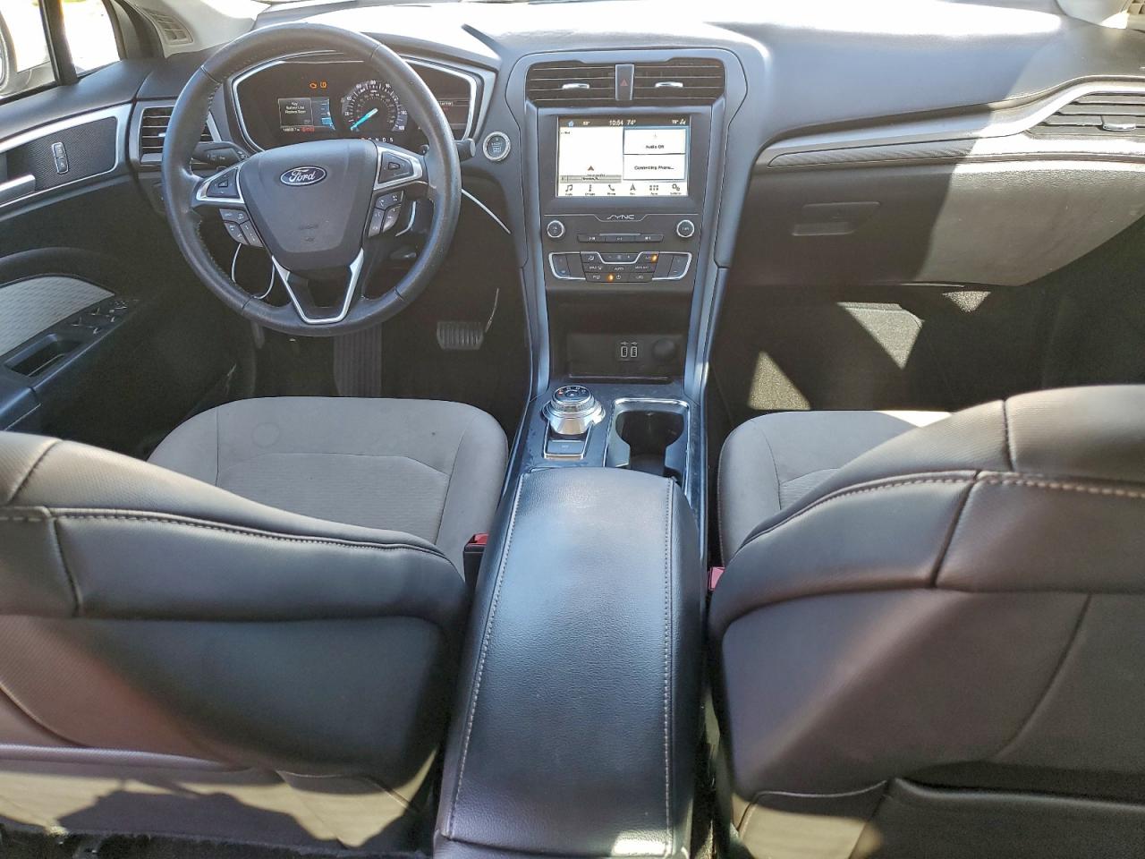 2019 FORD FUSION SE photo 8