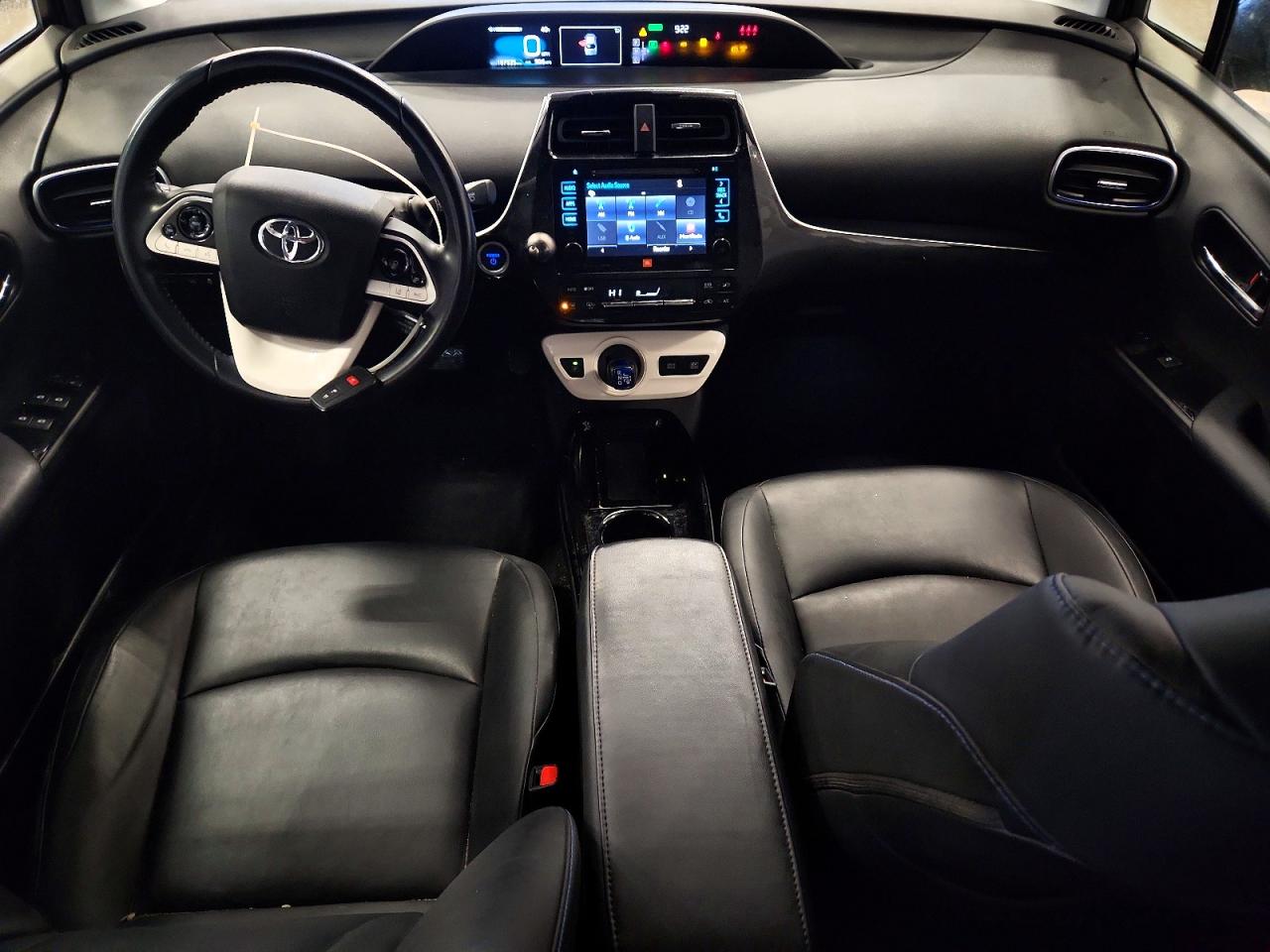 2017 TOYOTA PRIUS FOUR TOURING photo 15