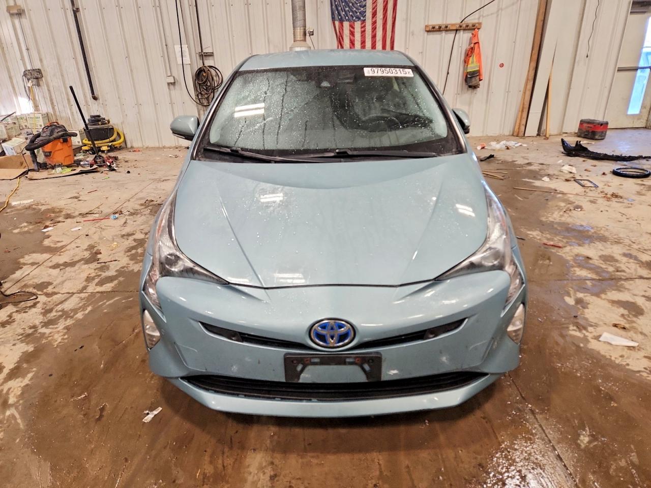 2017 TOYOTA PRIUS FOUR TOURING photo 9