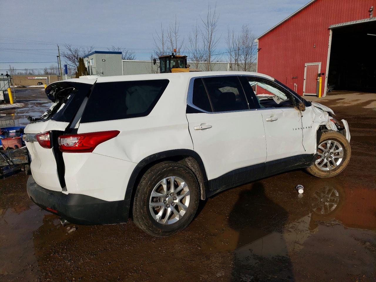 2019 CHEVROLET TRAVERSE LS photo 3