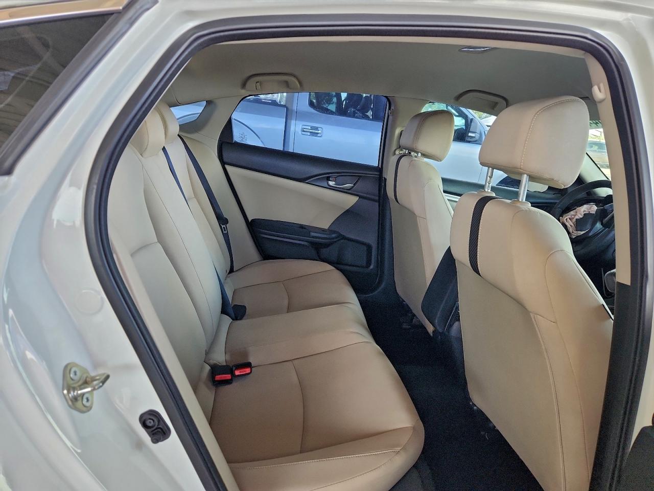 2016 HONDA CIVIC LX photo 19