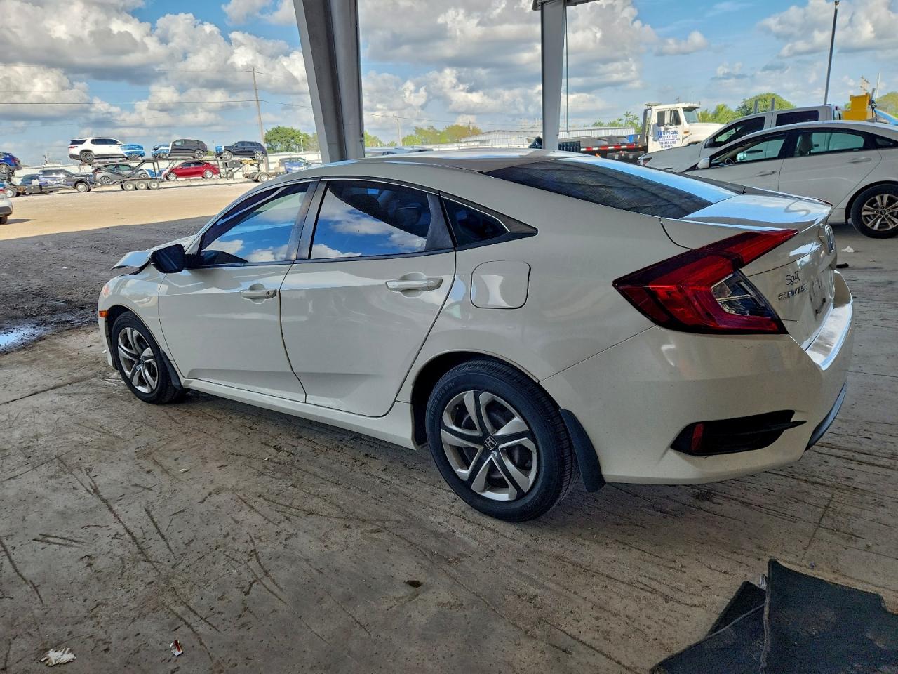 2016 HONDA CIVIC LX photo 3