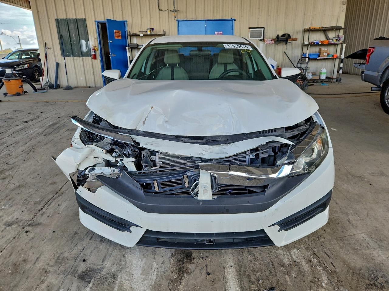 2016 HONDA CIVIC LX photo 9