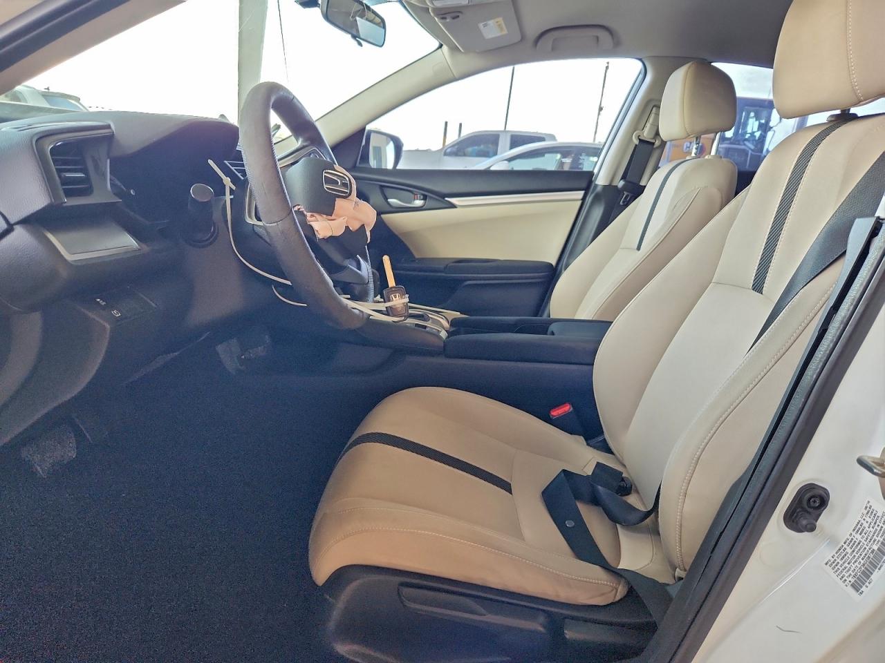 2016 HONDA CIVIC LX photo 13