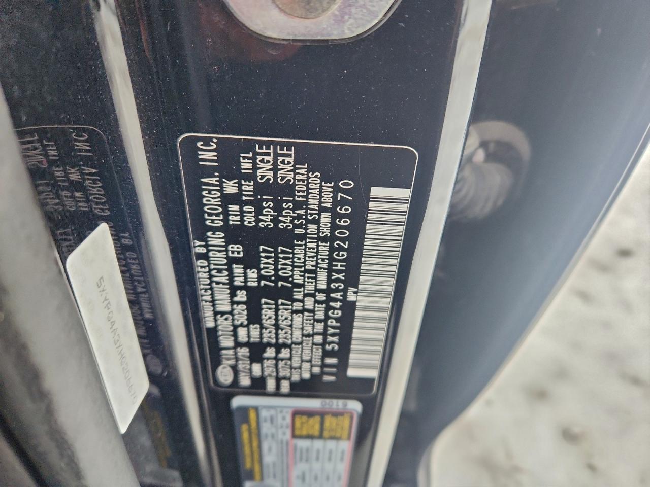 2017 KIA SORENTO LX photo 25