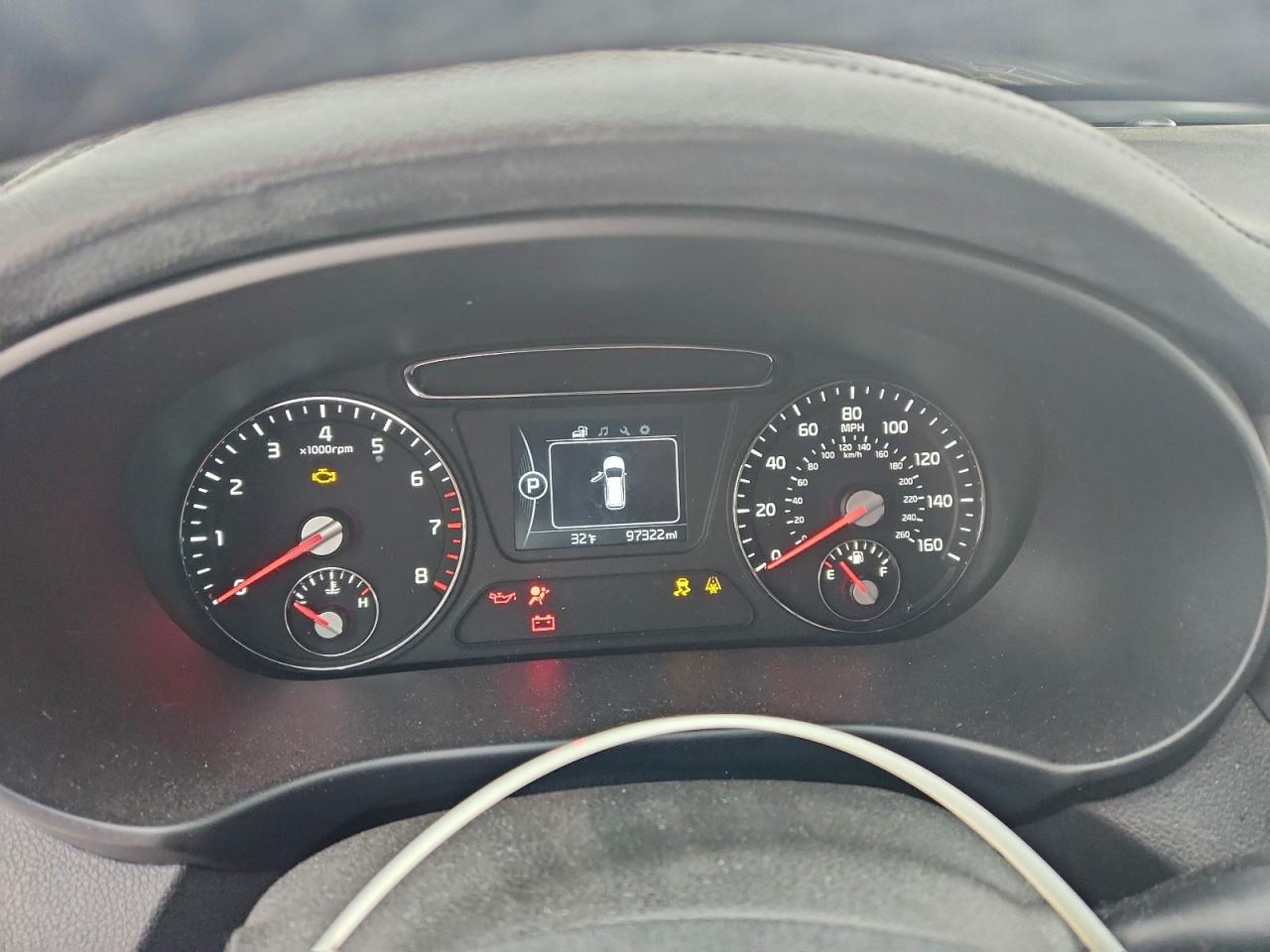 2017 KIA SORENTO LX photo 17
