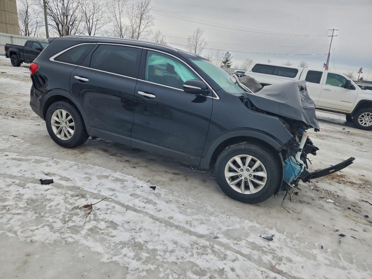 2017 KIA SORENTO LX photo 7