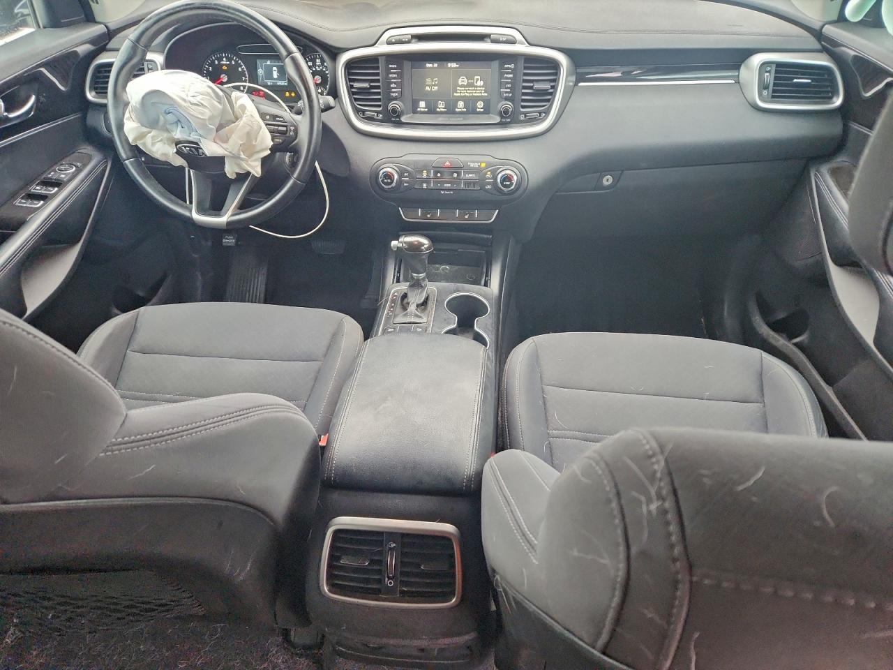 2017 KIA SORENTO LX photo 15