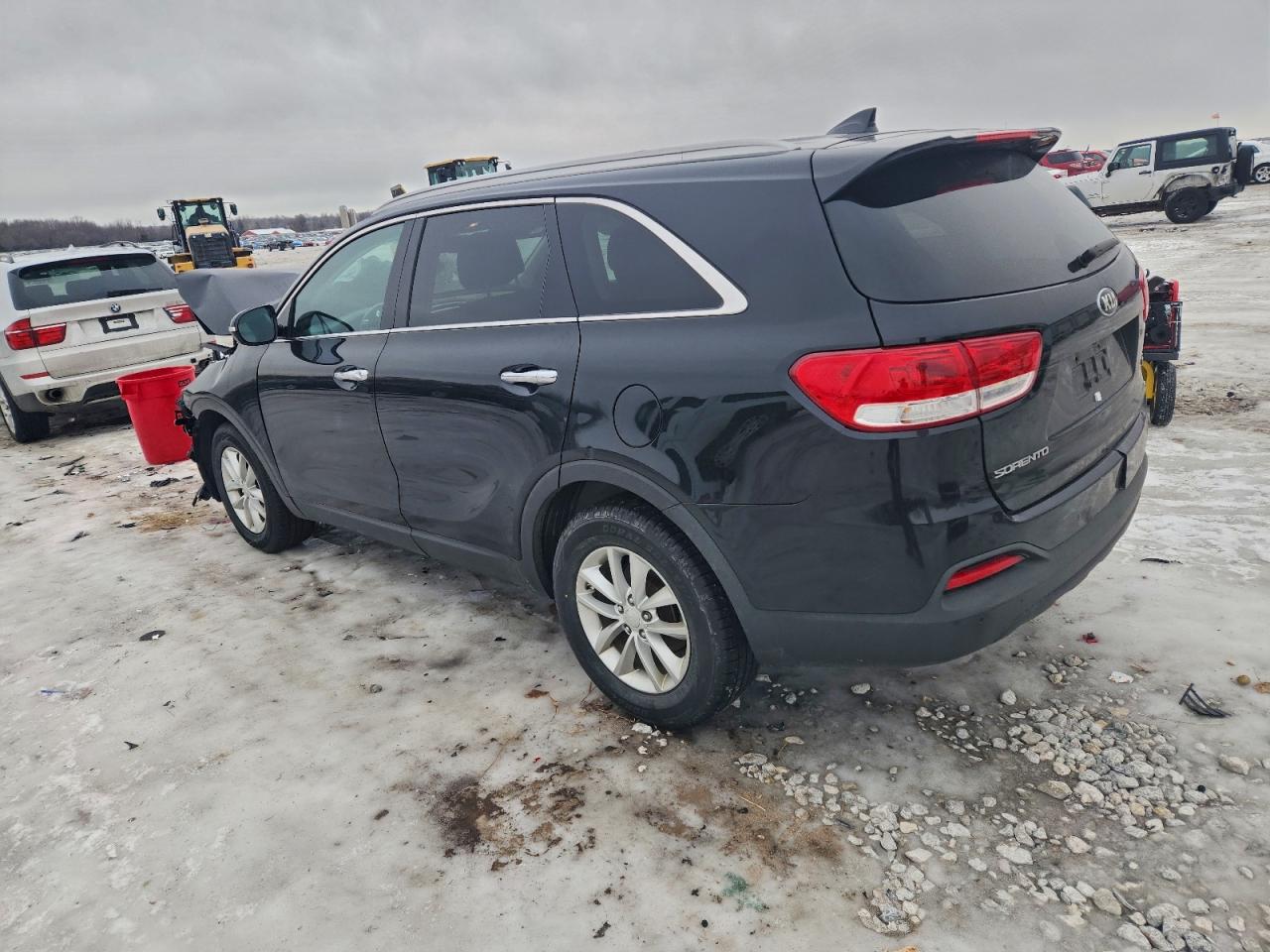 2017 KIA SORENTO LX photo 3