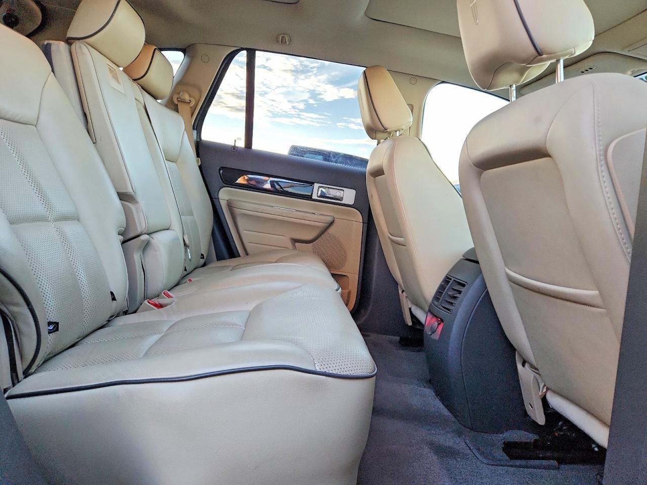 2009 LINCOLN MKX photo 28