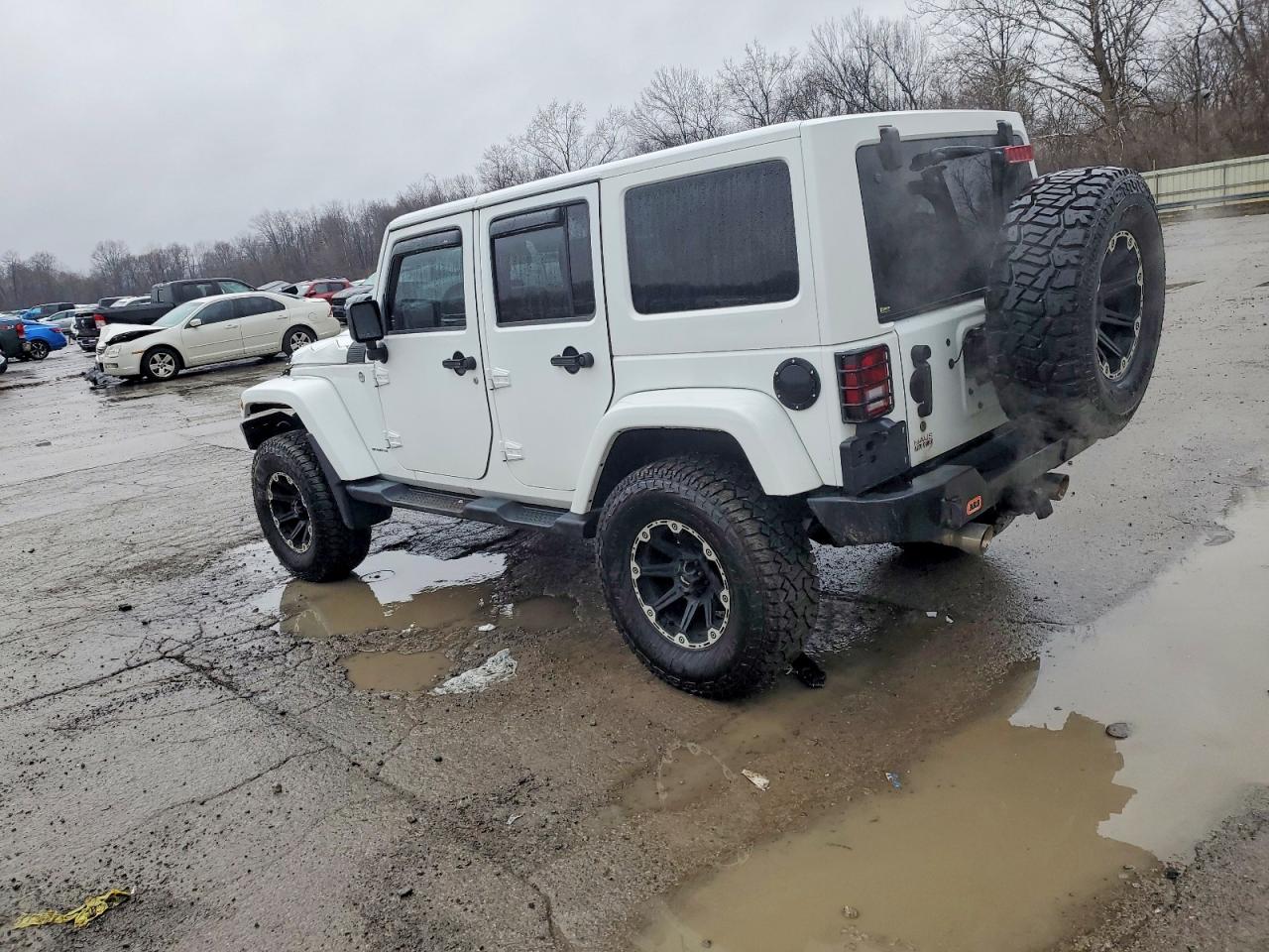2015 JEEP WRANGLER UNLIMITED SAHARA photo 4