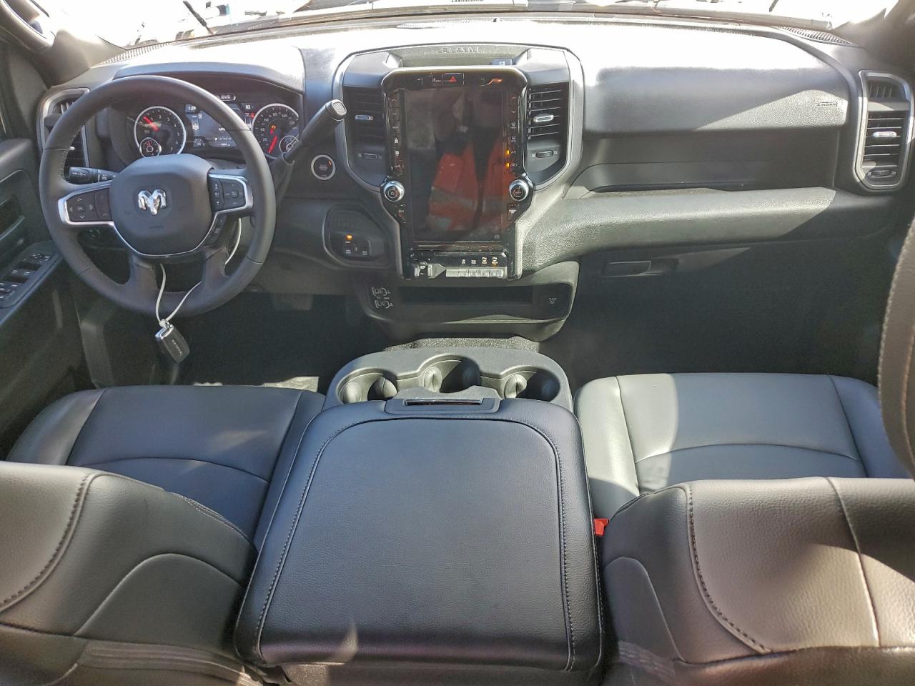 2025 RAM 2500 TRADESMAN photo 15