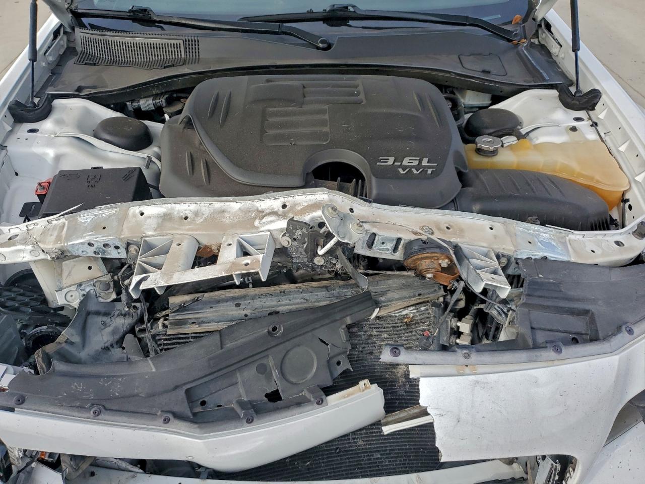 2019 CHRYSLER 300 TOURING photo 11