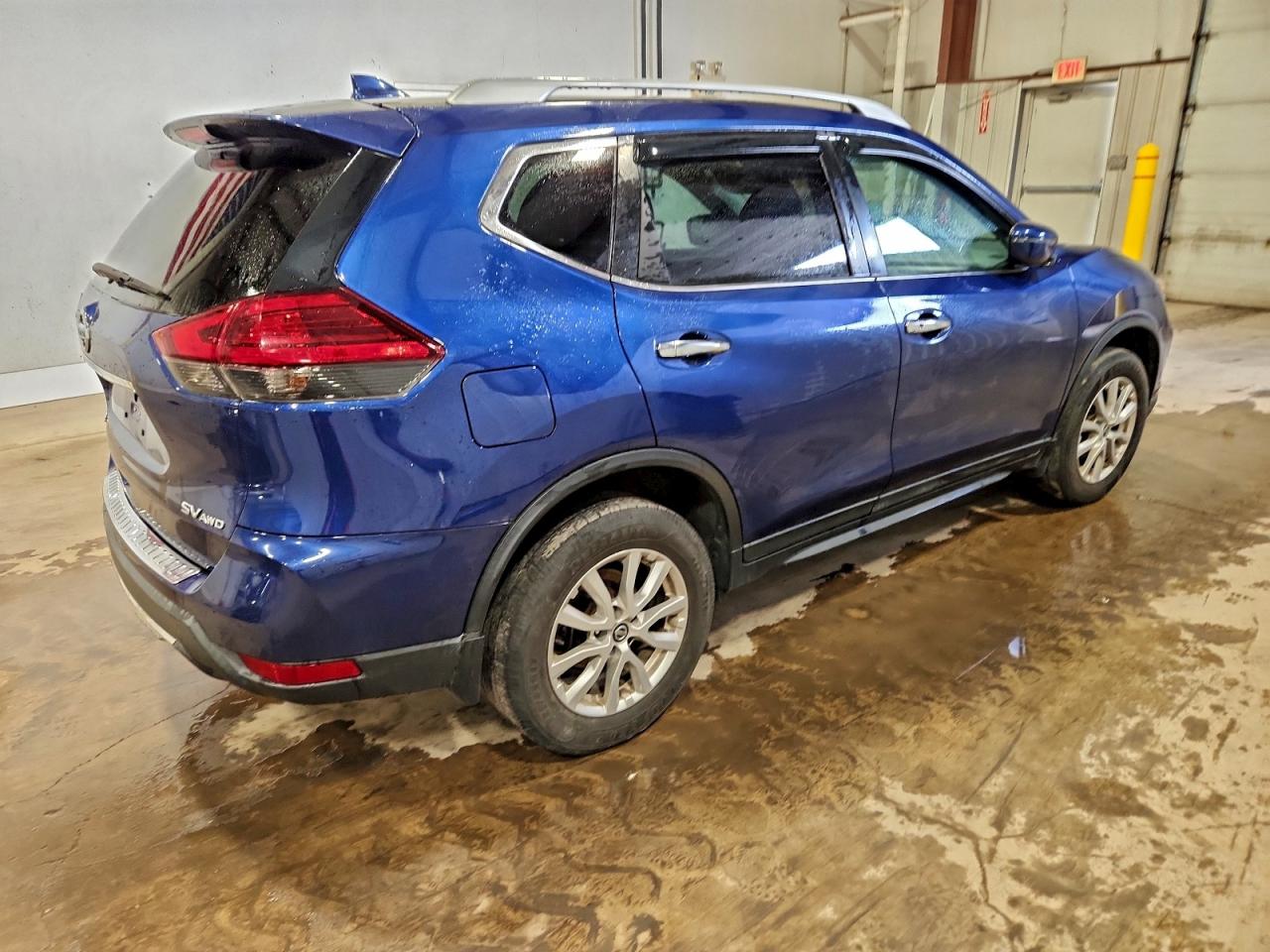 2017 NISSAN ROGUE SV photo 5