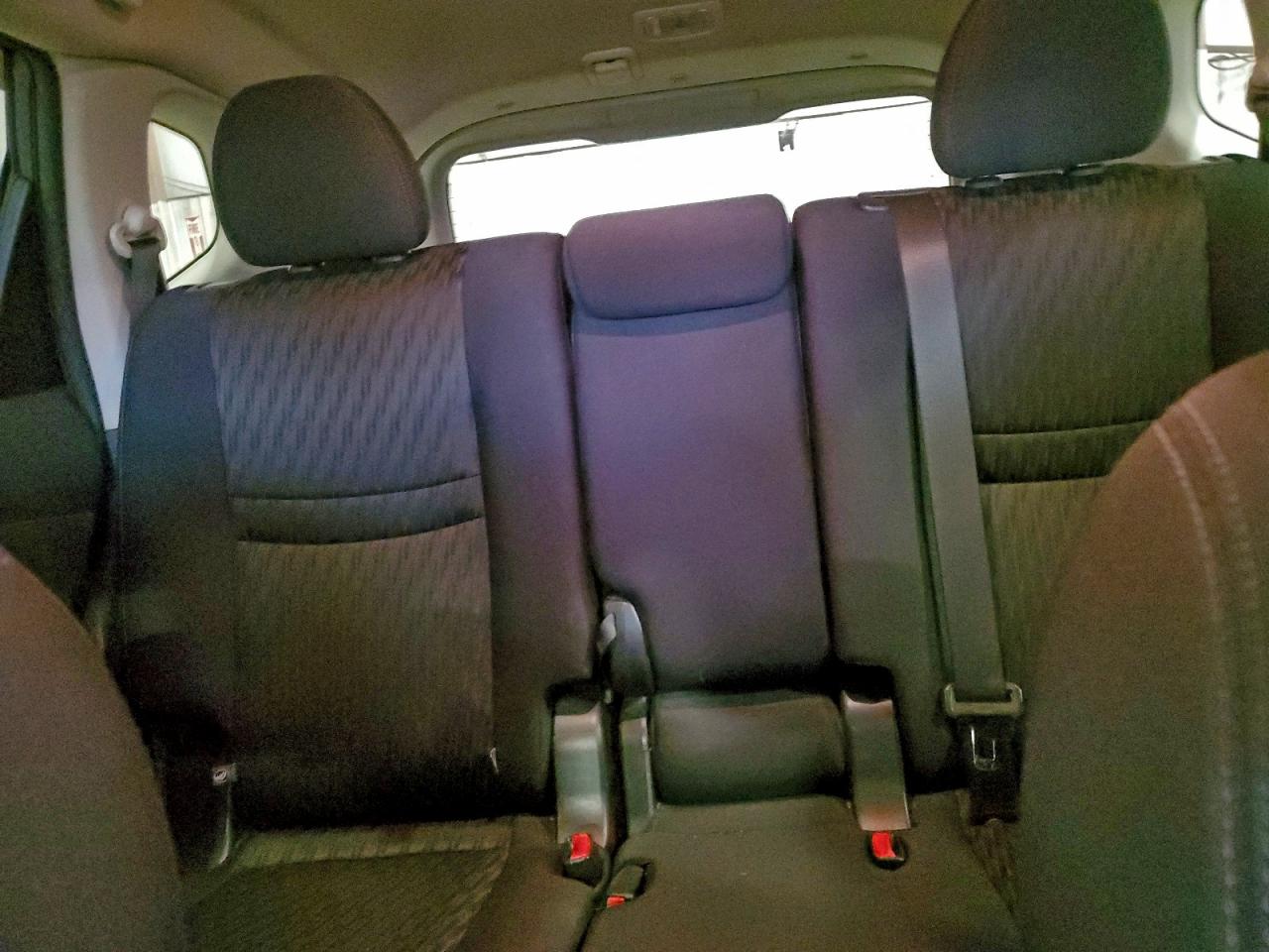 2017 NISSAN ROGUE SV photo 19