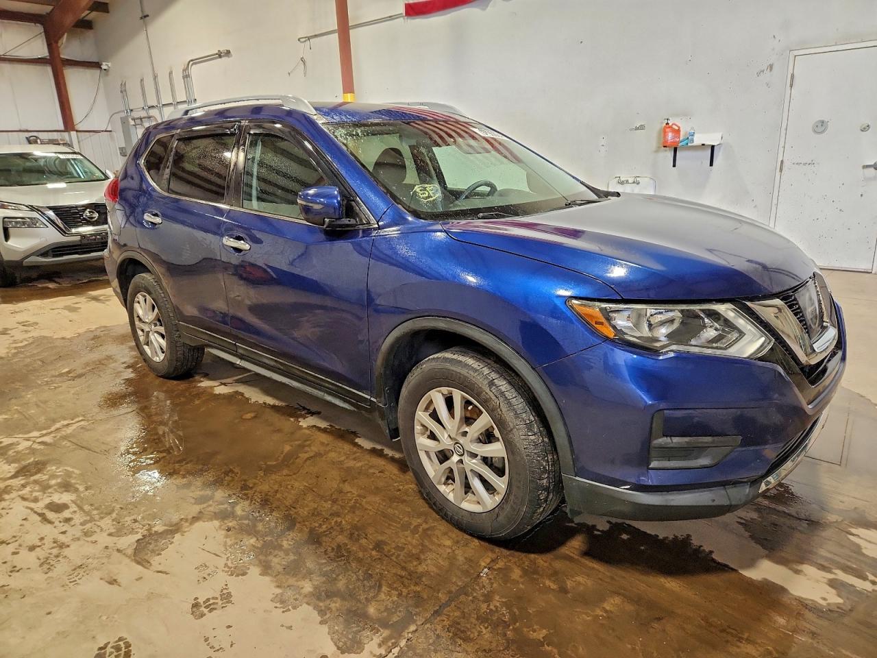 2017 NISSAN ROGUE SV photo 7