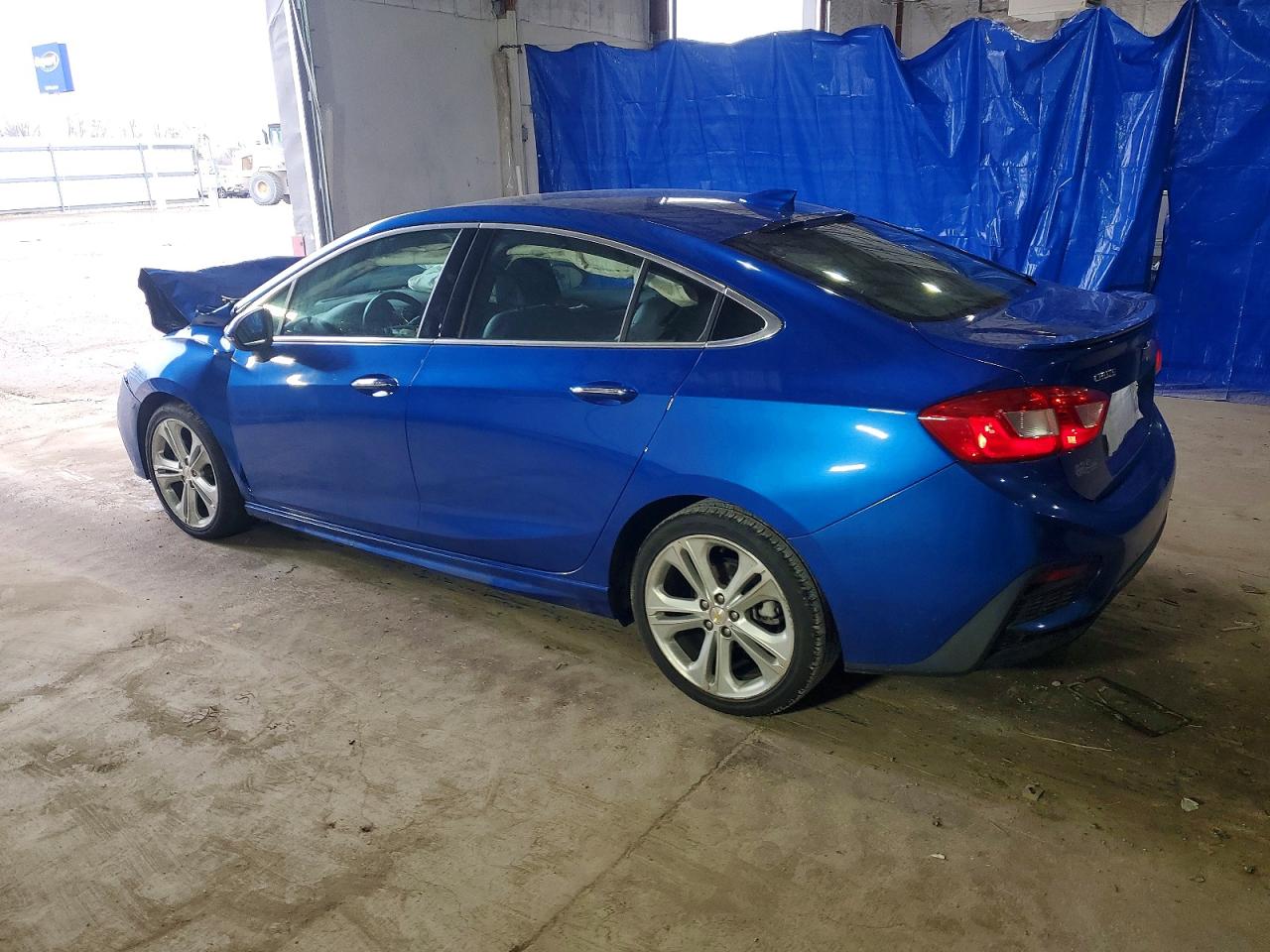 2017 CHEVROLET CRUZE PREMIER photo 3