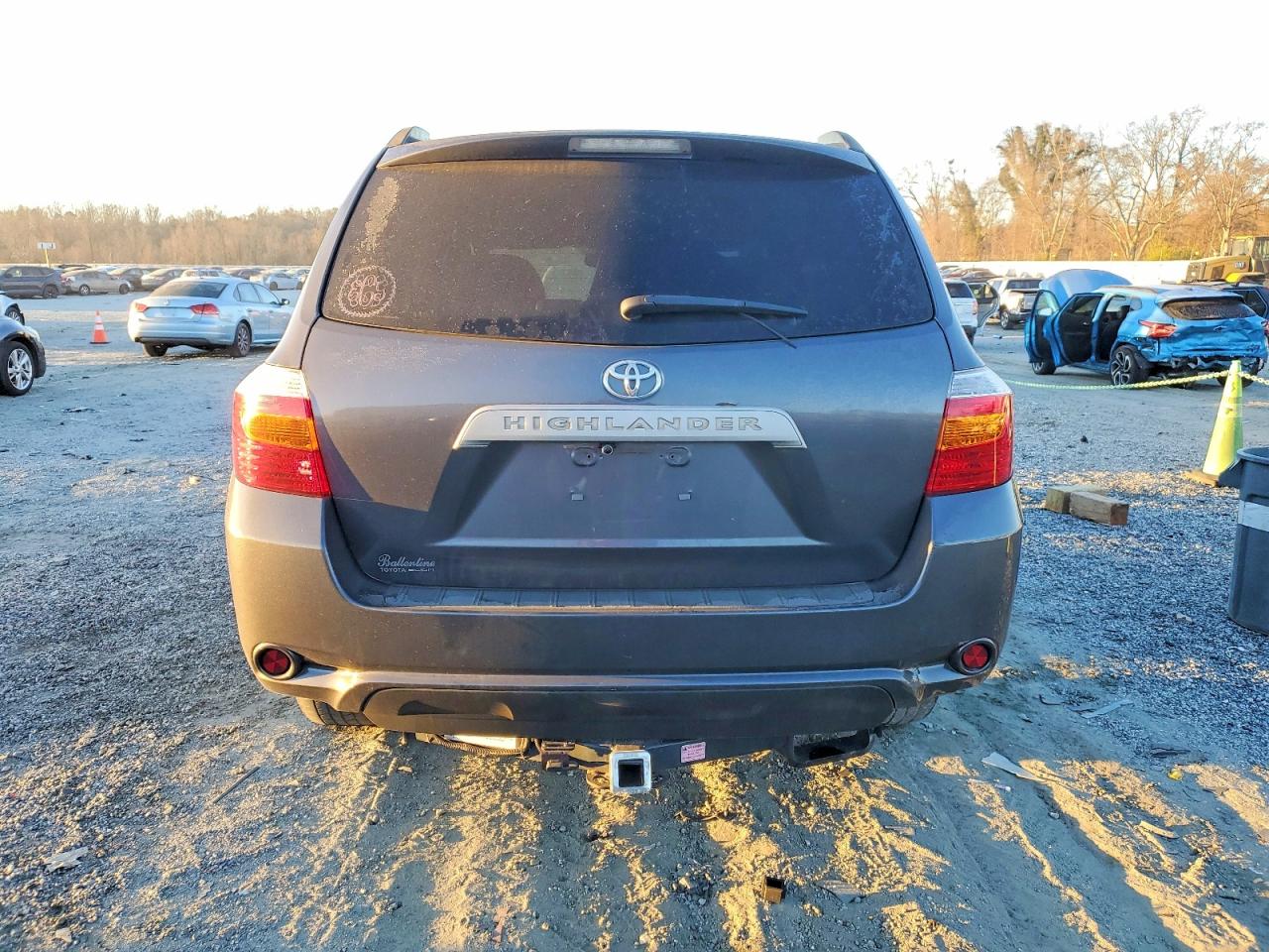 2010 TOYOTA HIGHLANDER photo 11