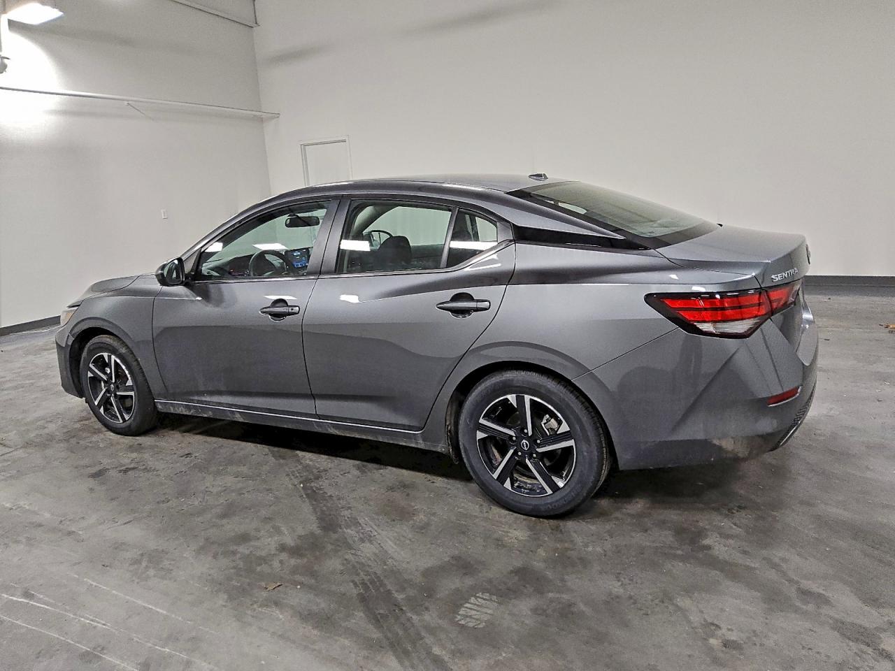 2025 NISSAN SENTRA SV photo 2
