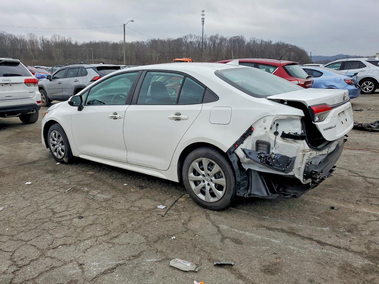 2020 TOYOTA COROLLA LE photo 3