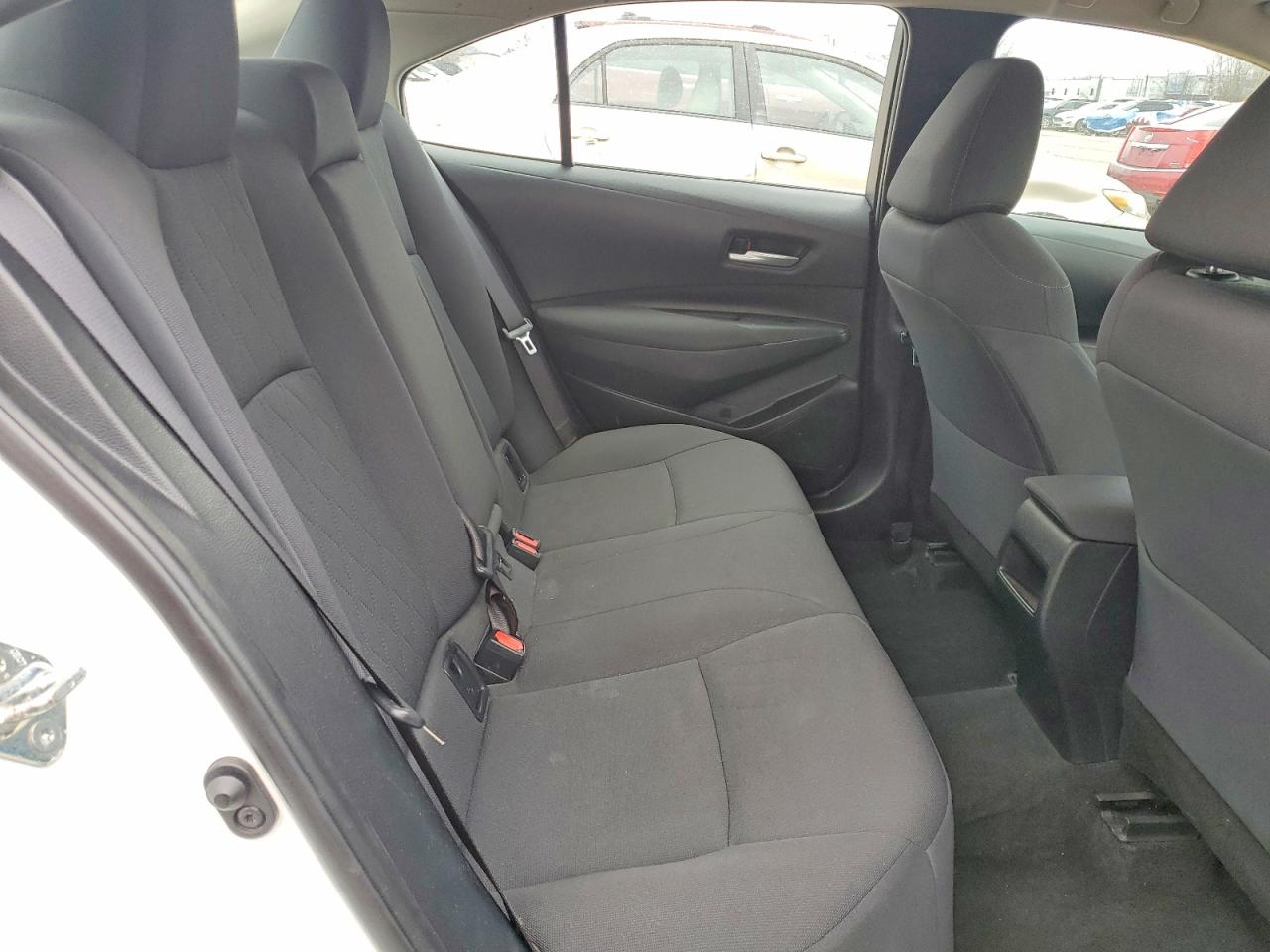 2020 TOYOTA COROLLA LE photo 19