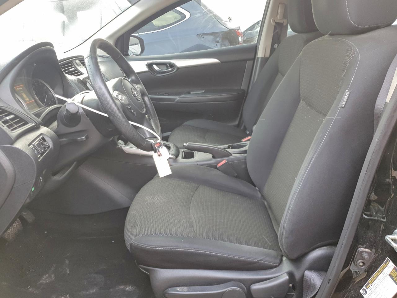 2019 NISSAN SENTRA S photo 7
