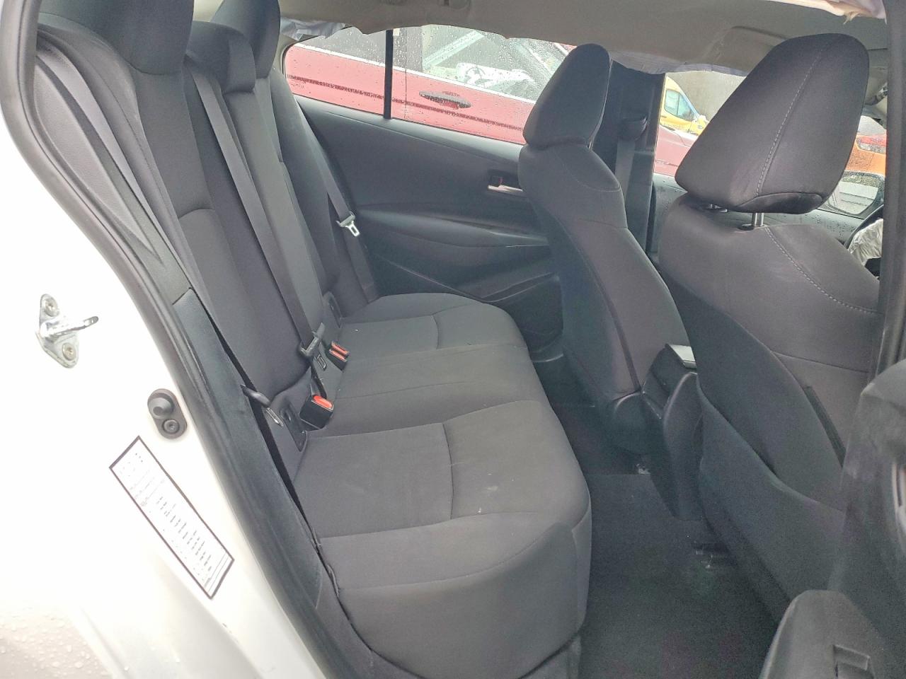 2021 TOYOTA COROLLA LE photo 10