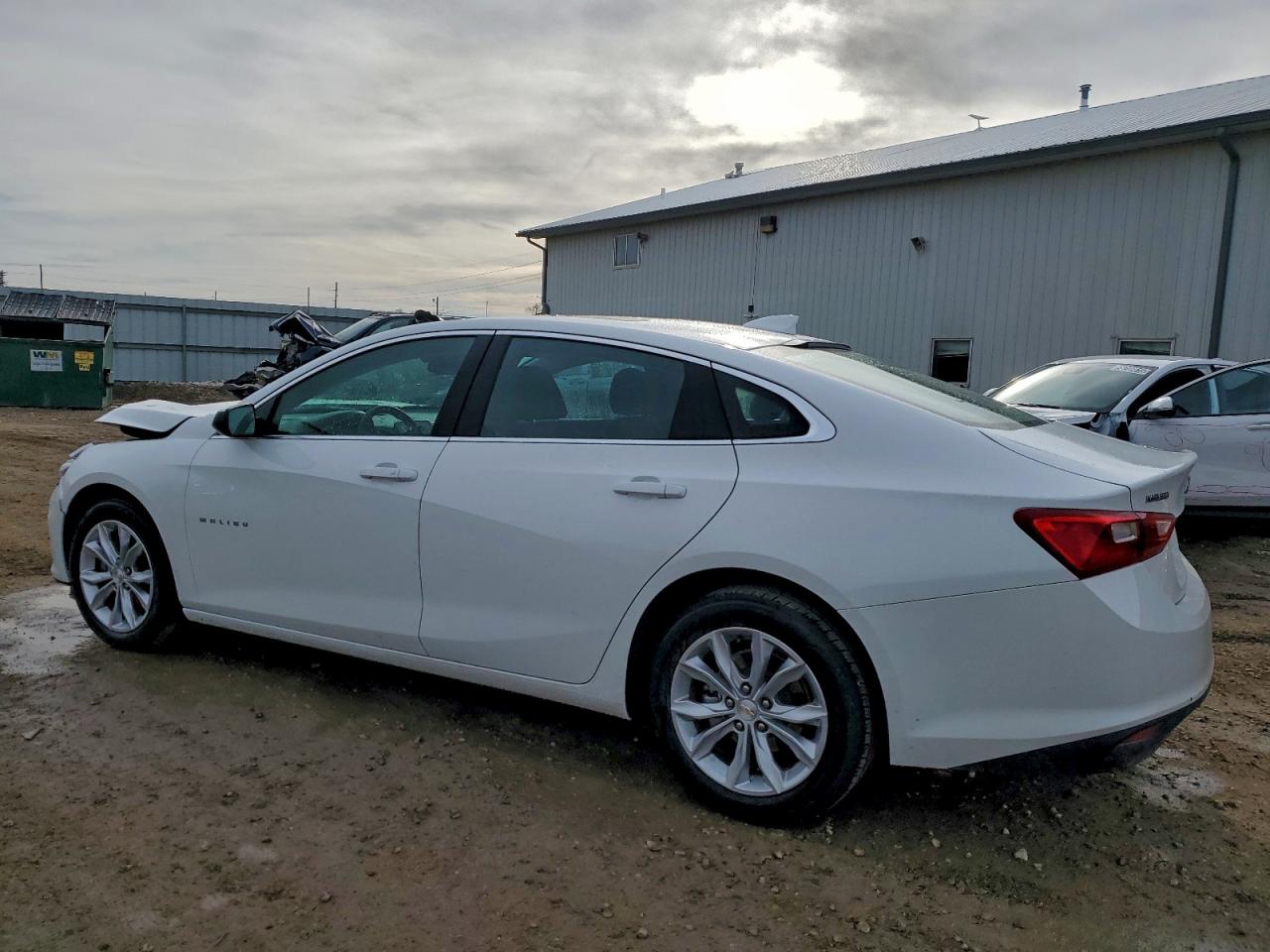 2023 CHEVROLET MALIBU LT photo 2
