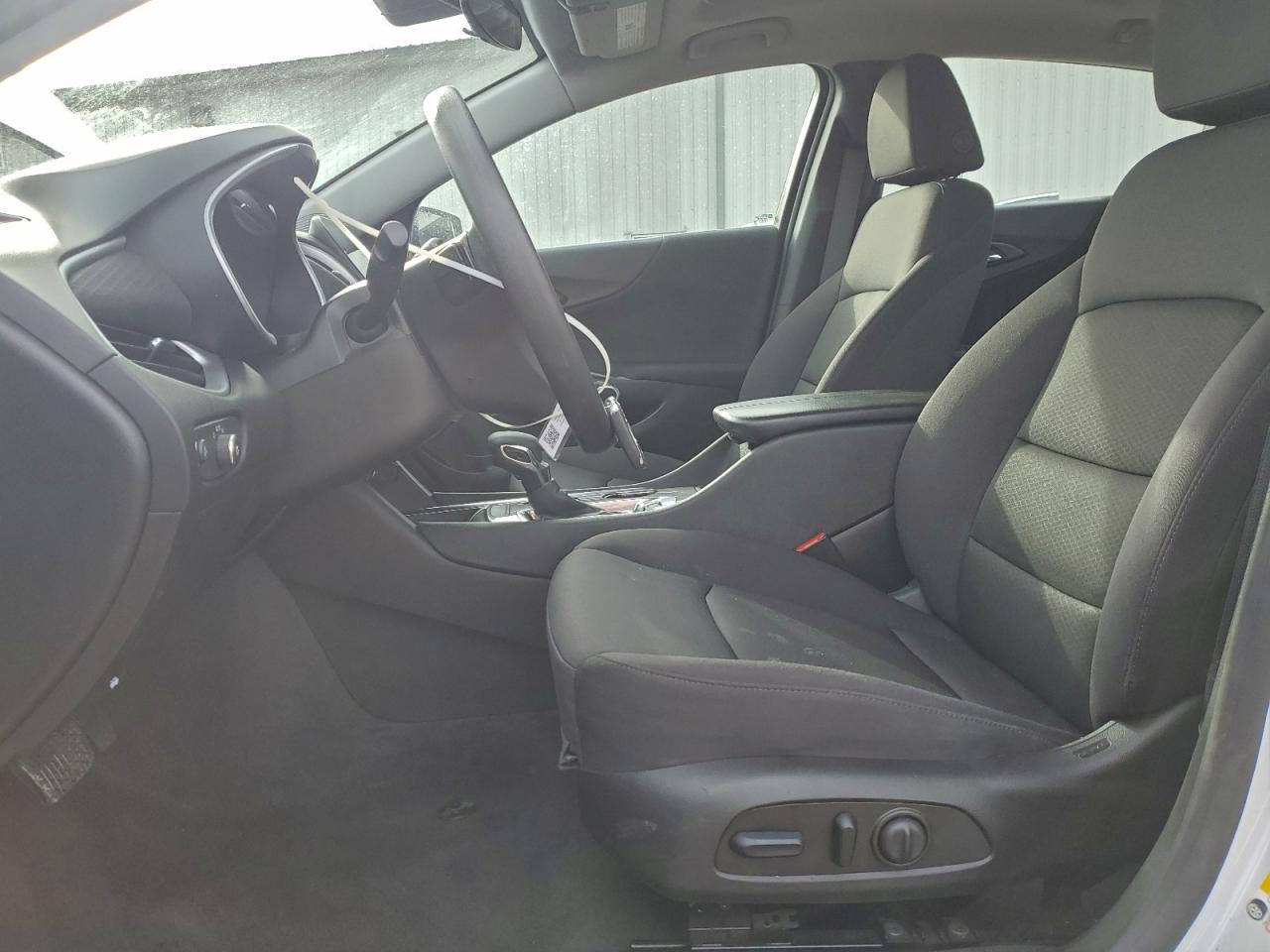 2023 CHEVROLET MALIBU LT photo 7