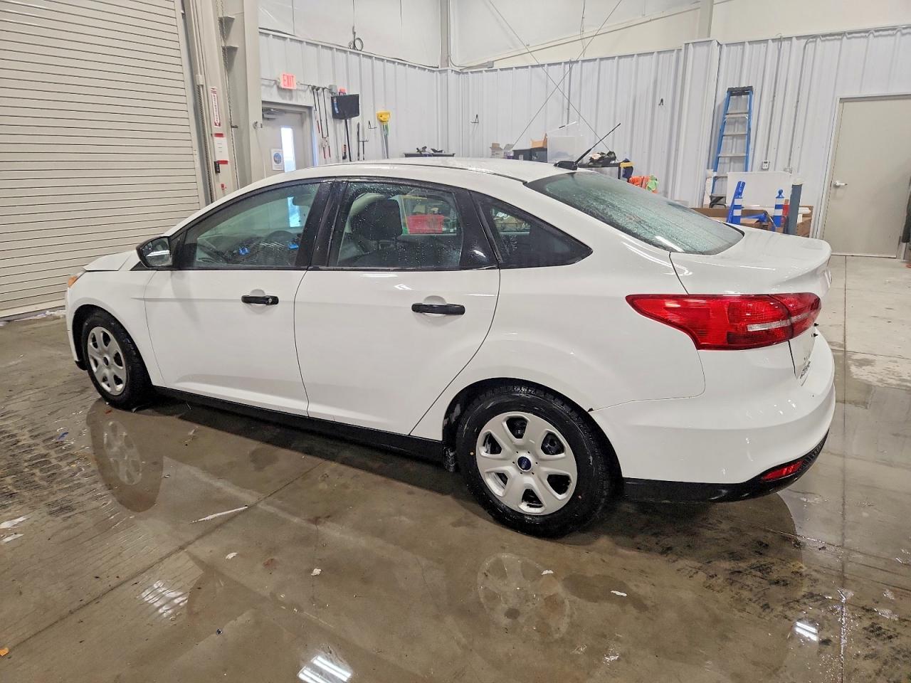 2015 FORD FOCUS S photo 4