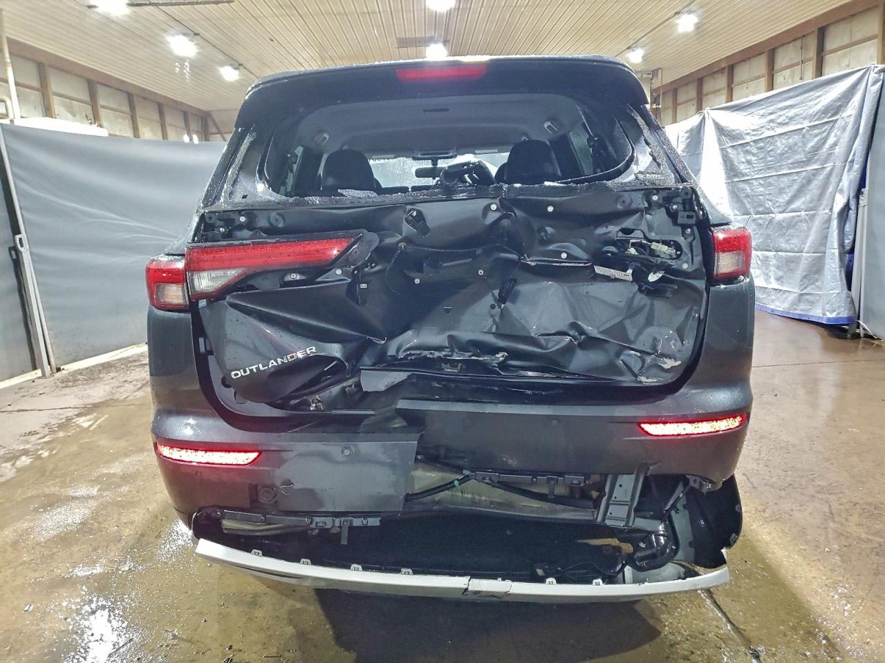 2024 MITSUBISHI OUTLANDER SE photo 6