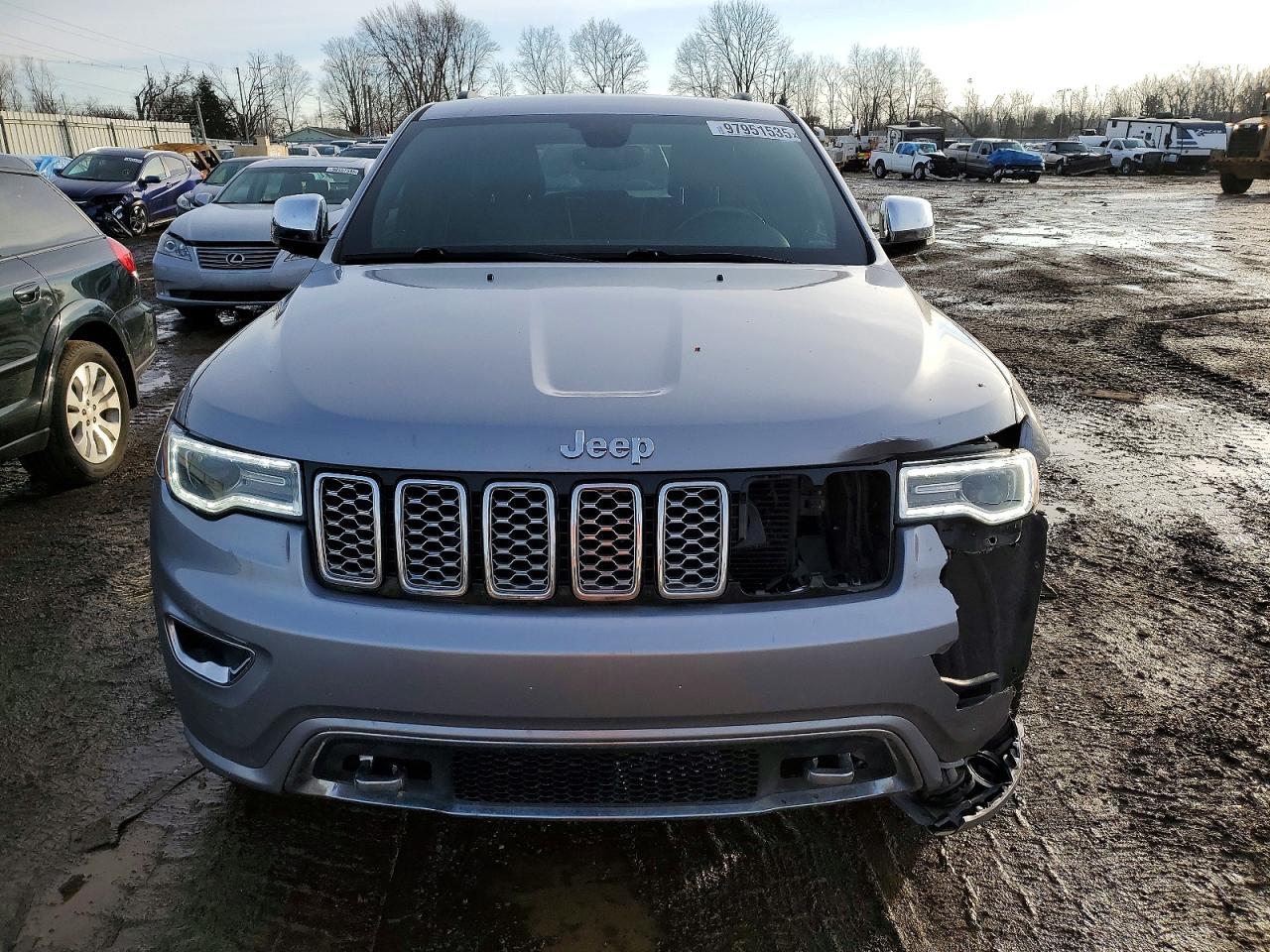 2018 JEEP GRAND CHEROKEE OVERLAND photo 5